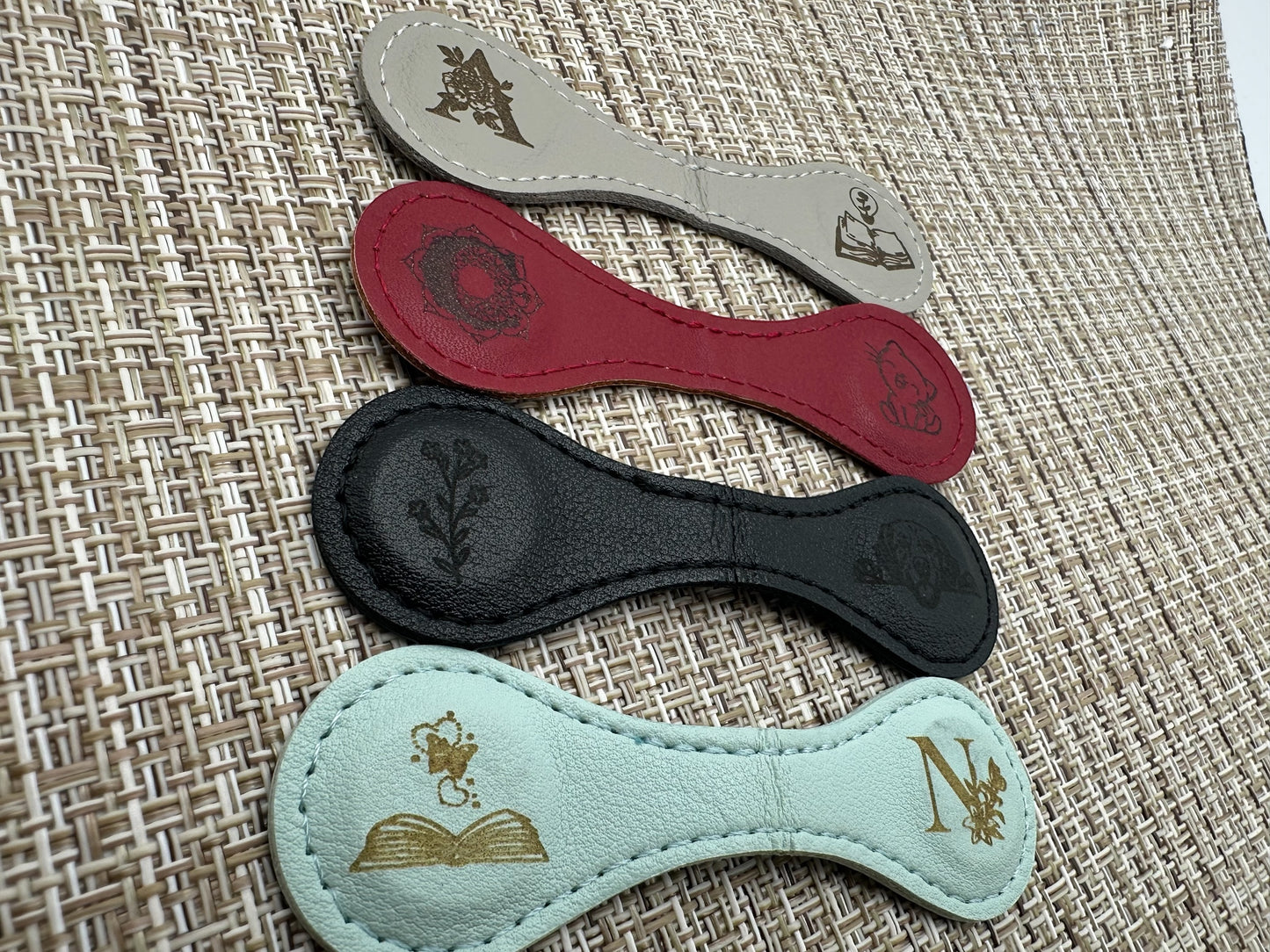 4 engraved different color magnetic bookmarks